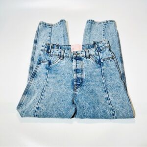 Light Wash Blue Women’s Jeans